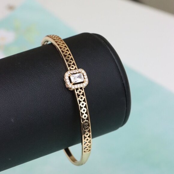 Rose Gold Plated Bangle with Cutout Design & Centerpiece Stone, XPBL0551 - Picture 8 of 12